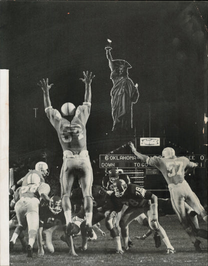 Orange Bowl 1968 Oklahoma Sooners vs Tennessee Volunteers (oversize) College Footbal Football Oklahoma Orange Bowl Oversized Sports Statue of Liberty Tennessee