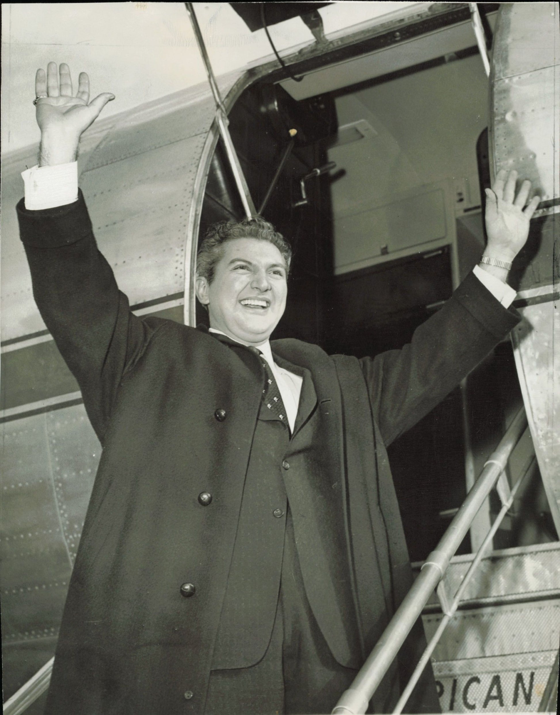 Liberace Descending from Plane (1954) (oversize) American Airlines Liberace Music oversize