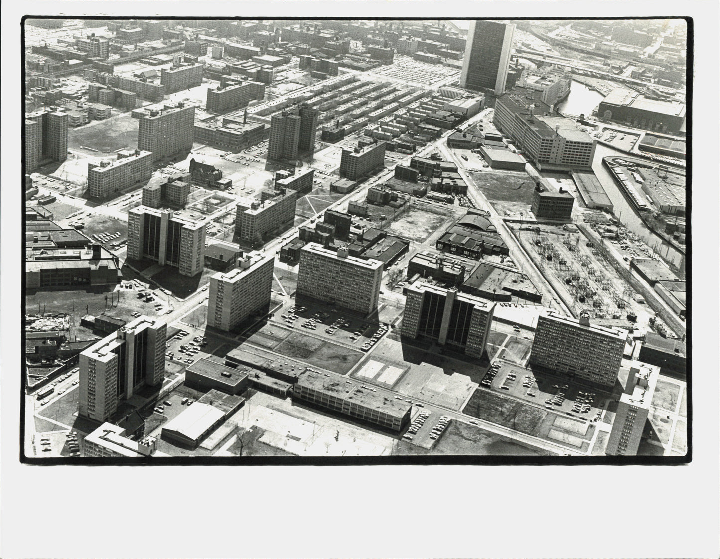 Chicago Cabrini-Green Housing Project Oversize Collection (1981) (4 vintage prints)