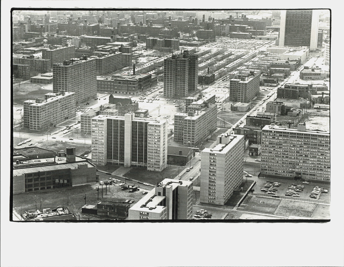 Chicago Cabrini-Green Housing Project Oversize Collection (1981) (4 vintage prints)