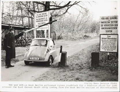 Berlin Wall Collection (47 vintage prints)