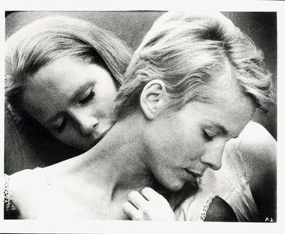 Ingmar Bergman "Persona" Pairing